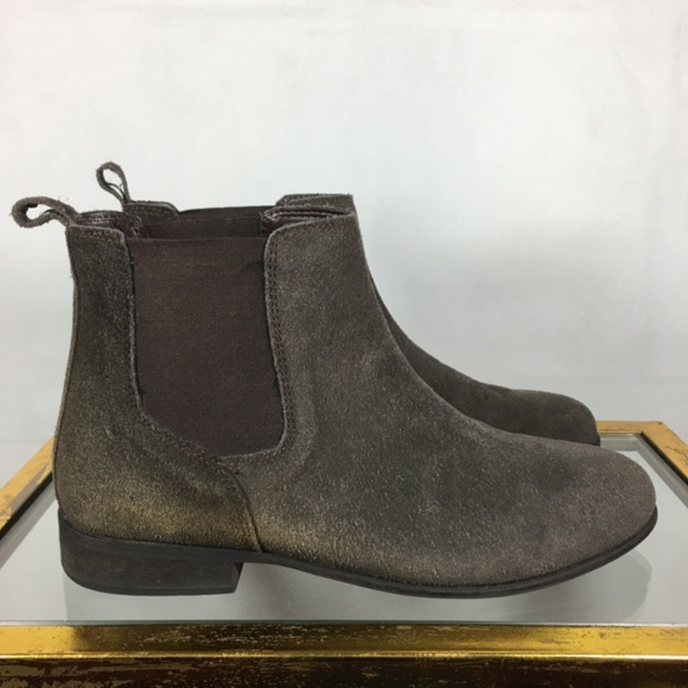 Urban Outfitters Taupe Chelsea Boot